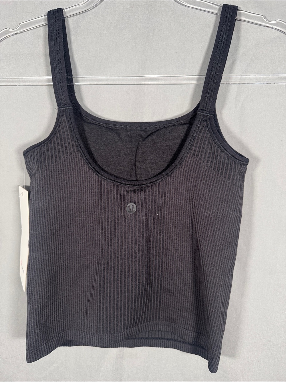 Lululemon NWT Ebb to Street Scoop-Neck Cropped Tank Top Black Bra B/C Size 4 - Picture 3 of 7